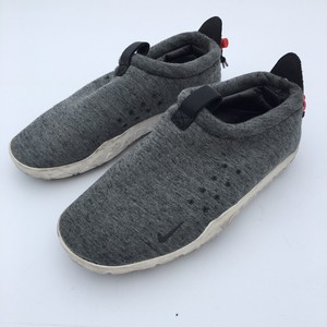 nike air moc fleece