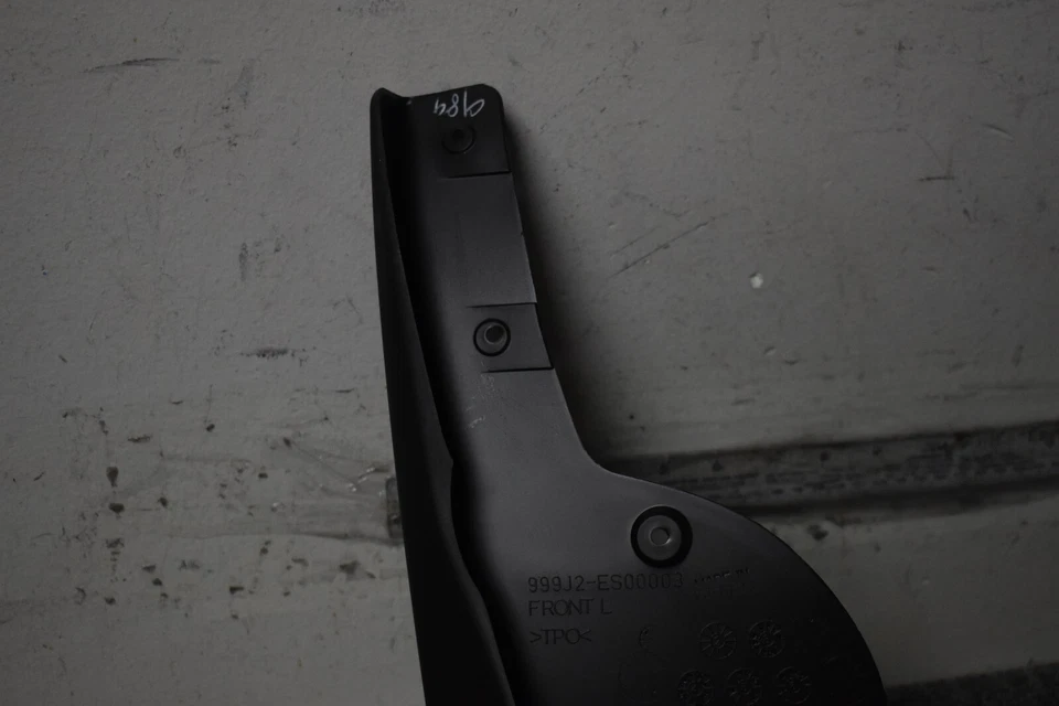 2003-2008 INFINITI FX35 ОСНОВАНИЕ БРЫЗГОВИК ПЕРЕДНЯЯ ЛЕВАЯ СТОРОНА ЗАВОДСКОЙ OEM - Изображение 2 из 4