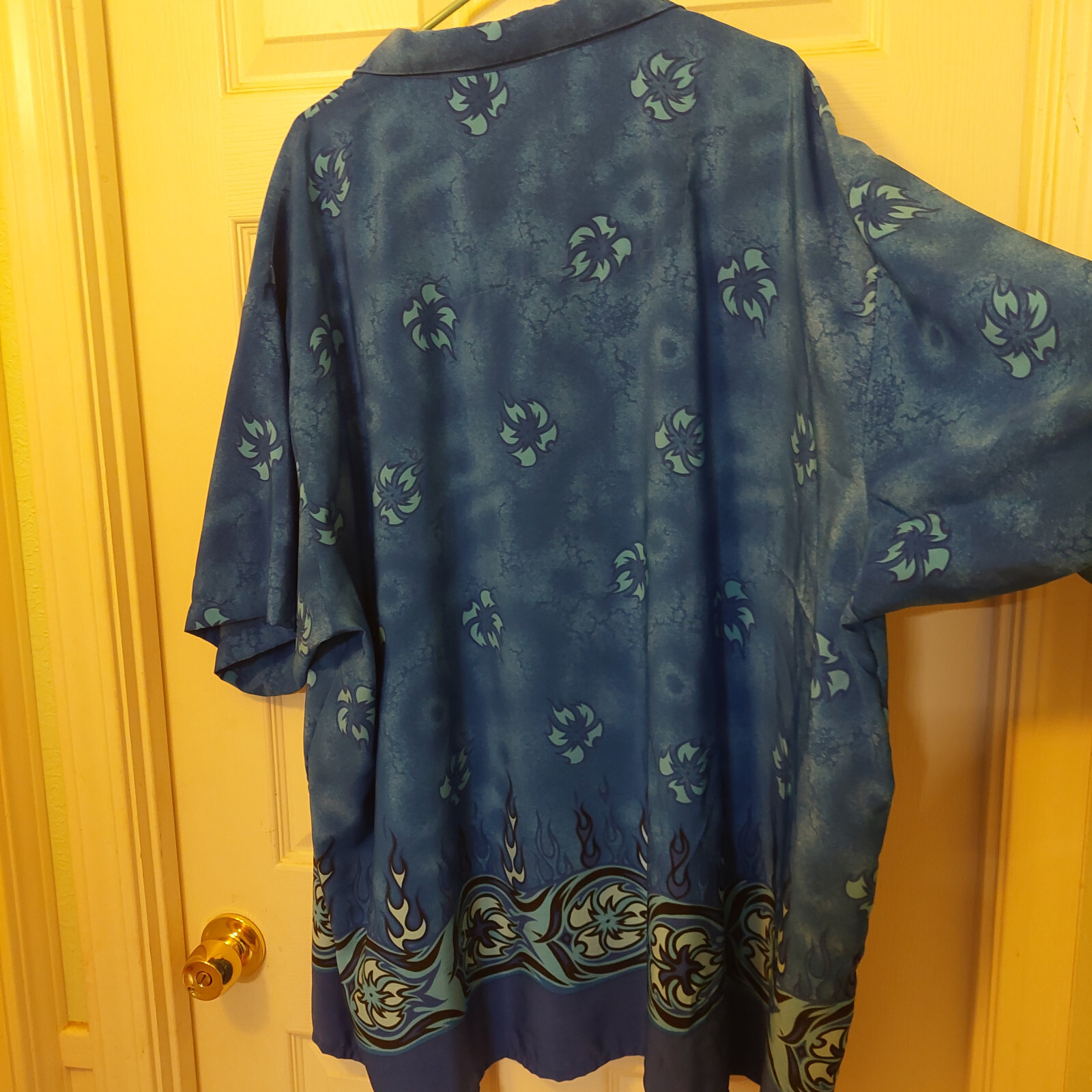 Pineapple Connection  Blue With  Abstract Hawaiia… - image 4