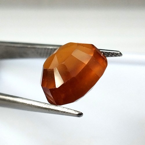 AAA+ Rare Natural Orange Hessonite Garnet Oval Faceted Cut Gemstone 9.80 Carat - Picture 4 of 5