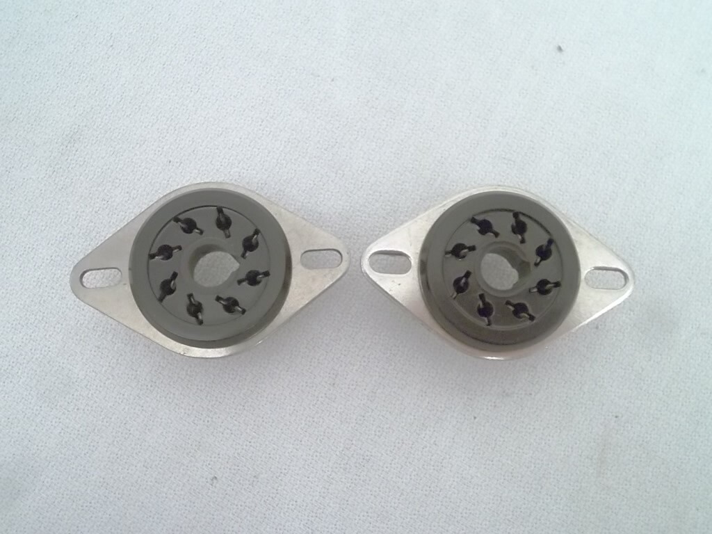 AMPHENOL NOS PAIR BLACK 8 PIN OCTAL VINTAGE TUBE SOCKET w/Retainer Ring