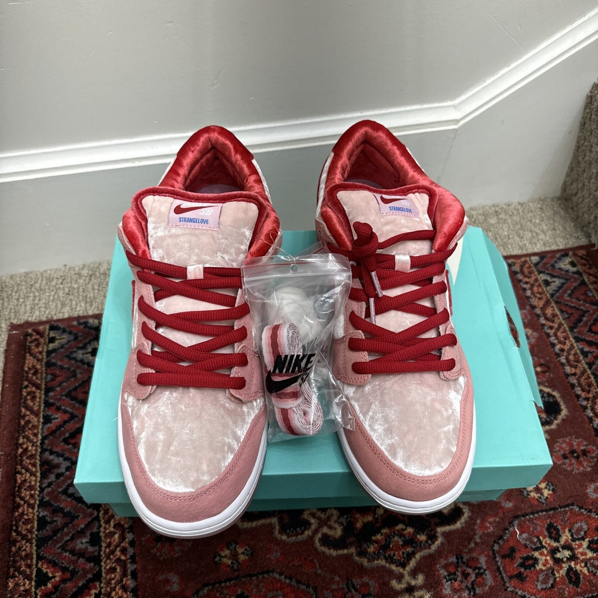 Size 11.5 - Nike Dunk Low SB x StrangeLove Valentines Day Size 11.5 - Nike Dunk Low SB x StrangeLove Valentines Day