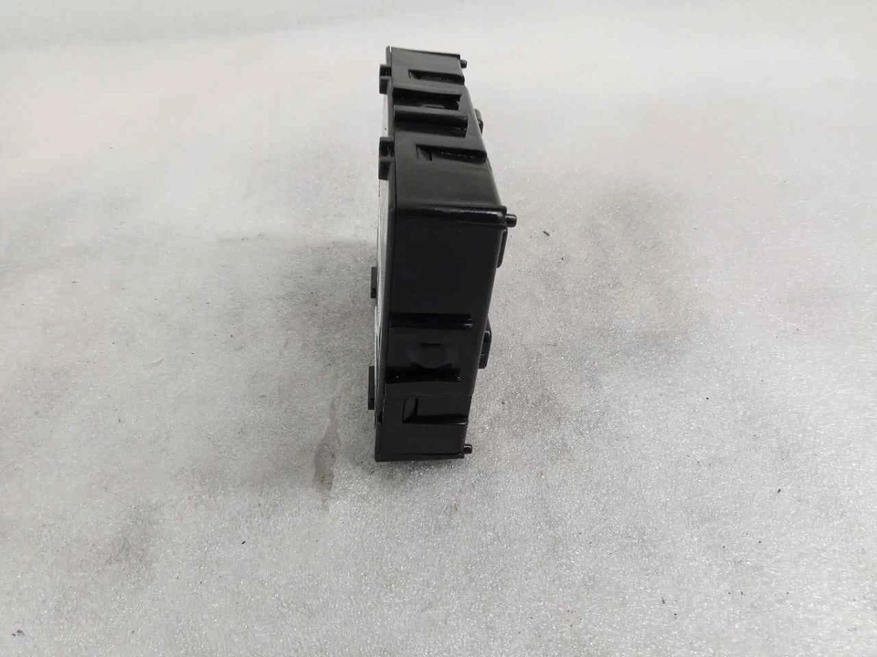 8201054128 modulo elettronico per RENAULT CLIO III GRANDTOUR 2008 529968 - Immagine 4 di 4