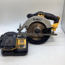 DEWALT DCS393 Cicular Saw With Battery and Charger (GO1068413)