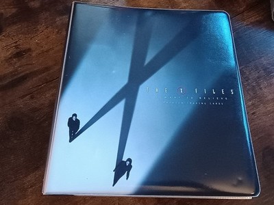 INKWORKS X-Files I Want to Believe Trading Card Set 72 Cards with Binder
