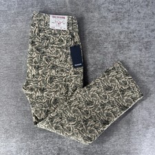 True Religion Abstract Camo SN Cargo Pants Men  s Size 31x32 701122 129 NWT