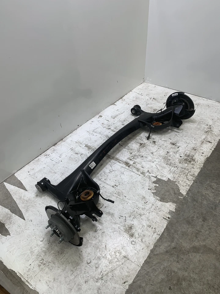 2020-2023 Buick Encore GX FWD REAR SUBFRAME AXLE BEAM OEM USED 52655155, Zoom In Foto 2 de 4