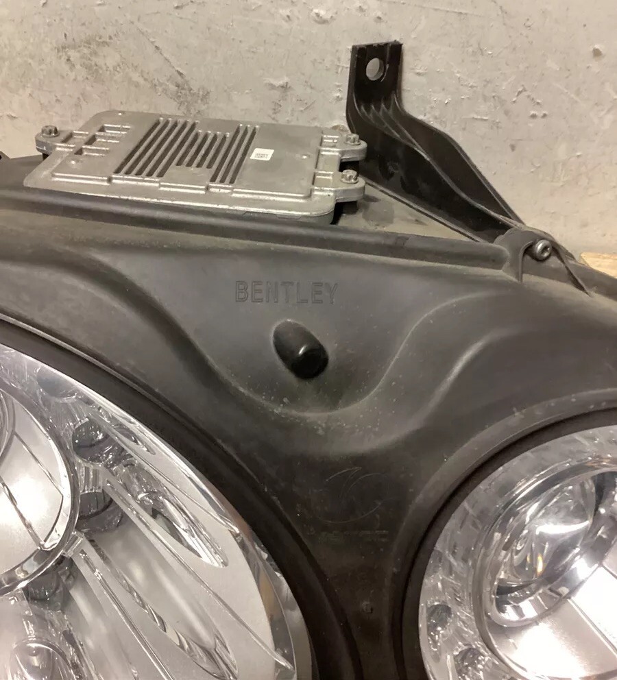2012 - 2015 BENTLEY CONTINENTAL GT Xenon RIGHT  Headlight OEM USED COMPLETE