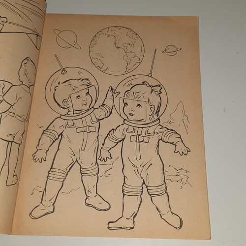 Space age color book Away We Go 1960s Landoll USA children outer astronaut - Picture 4 of 11