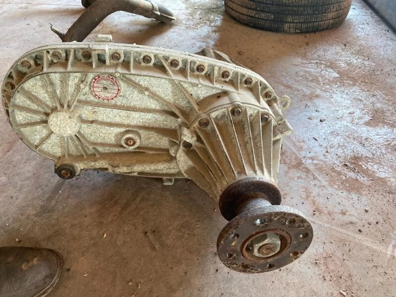 1999-2004 Ford F250 F350 Super Duty Transfer Case Assembly Electronic shift Used - Image 2 of 2