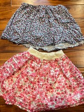 2 GIRLS SKIRTS full FLORAL skort PINK GRAY WHITE lot FLOWERS casual size 10-12