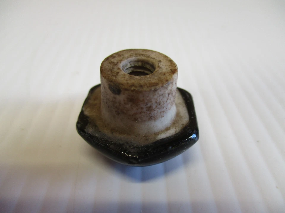 Perilla de porcelana seis caras 1 1/8" ancho 3/4" alto muy buen estado Foto 4 de 4