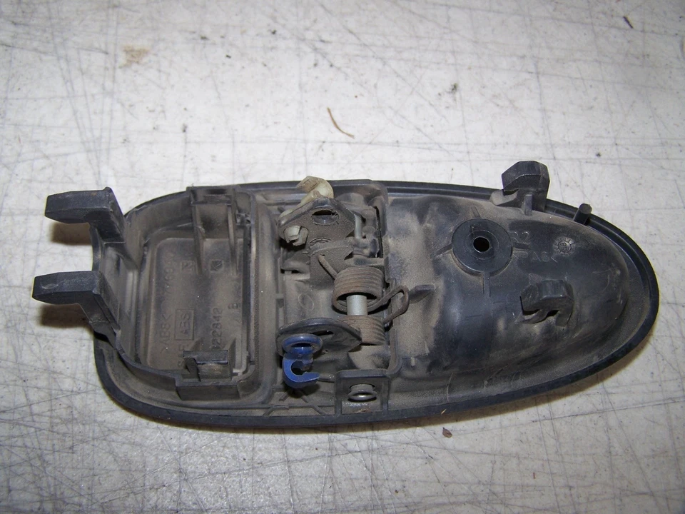 Saturn SL2 1997 1998 manija de puerta interior pasajero delantero derecho trasero derecho derecho derecho Foto 2 de 2