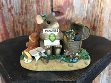 Charming Tails A Treasure Of Memories 98/22 Fritz Floyd mouse mushroom .......b7