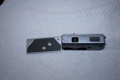 Mamiya-16 Automatic Subminiature Camera  no test. Vintage good cosmetic.