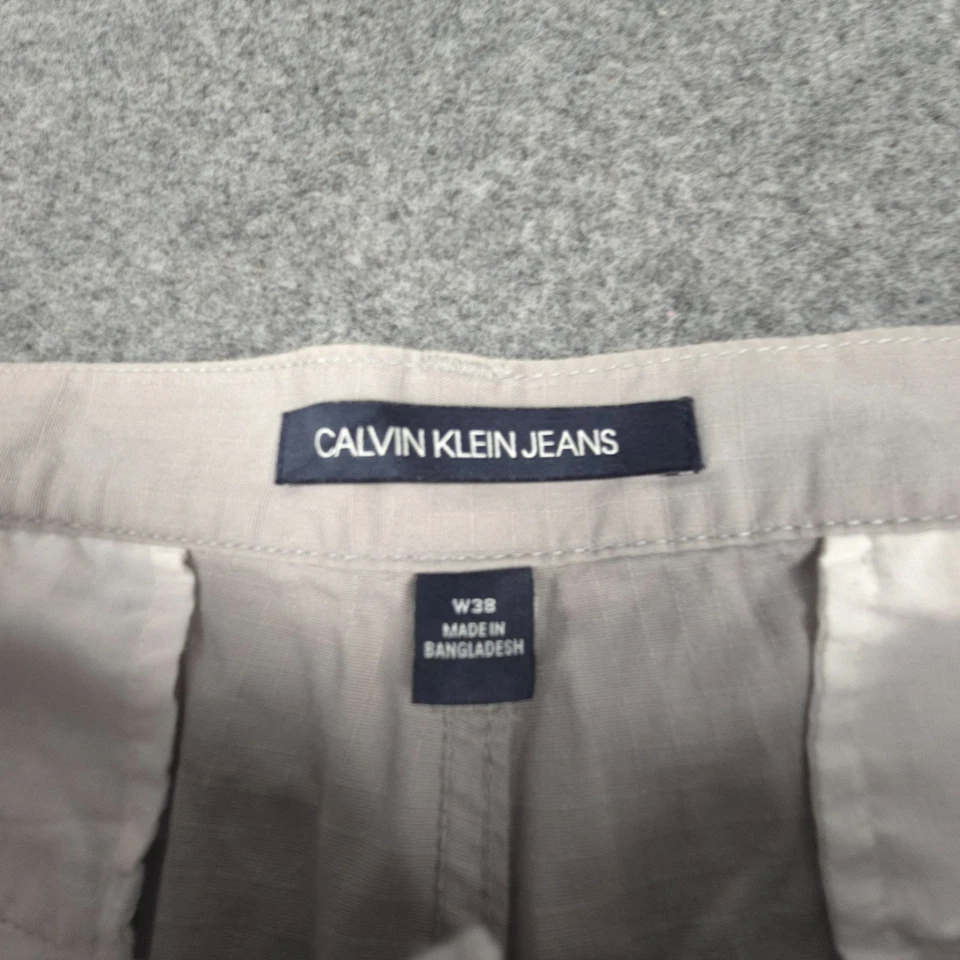 Pantalones Cortos Calvin Klein Para Hombre 38 Gris Ripstop Carga Exterior Senderismo Bolsillos Talla 38 Foto 2 de 4