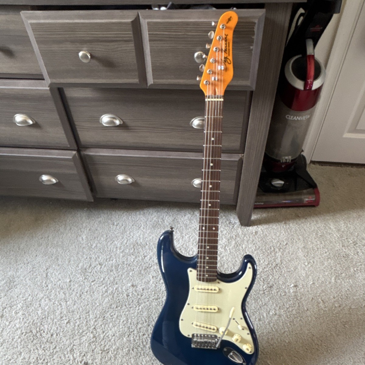 ​Jay Turser USA 5弦ベース【メイプル1ピースネック】希少　MOD Jay Turser Vintage Series Blue Electric Guitar 6-String RH