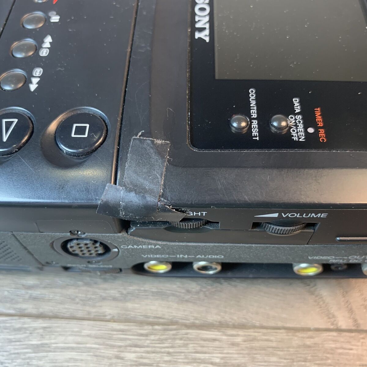 FOR PARTS Sony GV-8 Video Walkman hi8 Recorder 8mm Video8 FOR PARTS Sony GV-8 Video Walkman hi8 Recorder 8mm Video8