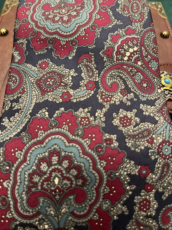 Corbata de Colección Scott Foster Seda Repp Cuello Borgoña Azul Plata Cachemira Seda Hecha en EE. UU. Foto 4 de 4