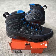 black jordans blue bottom