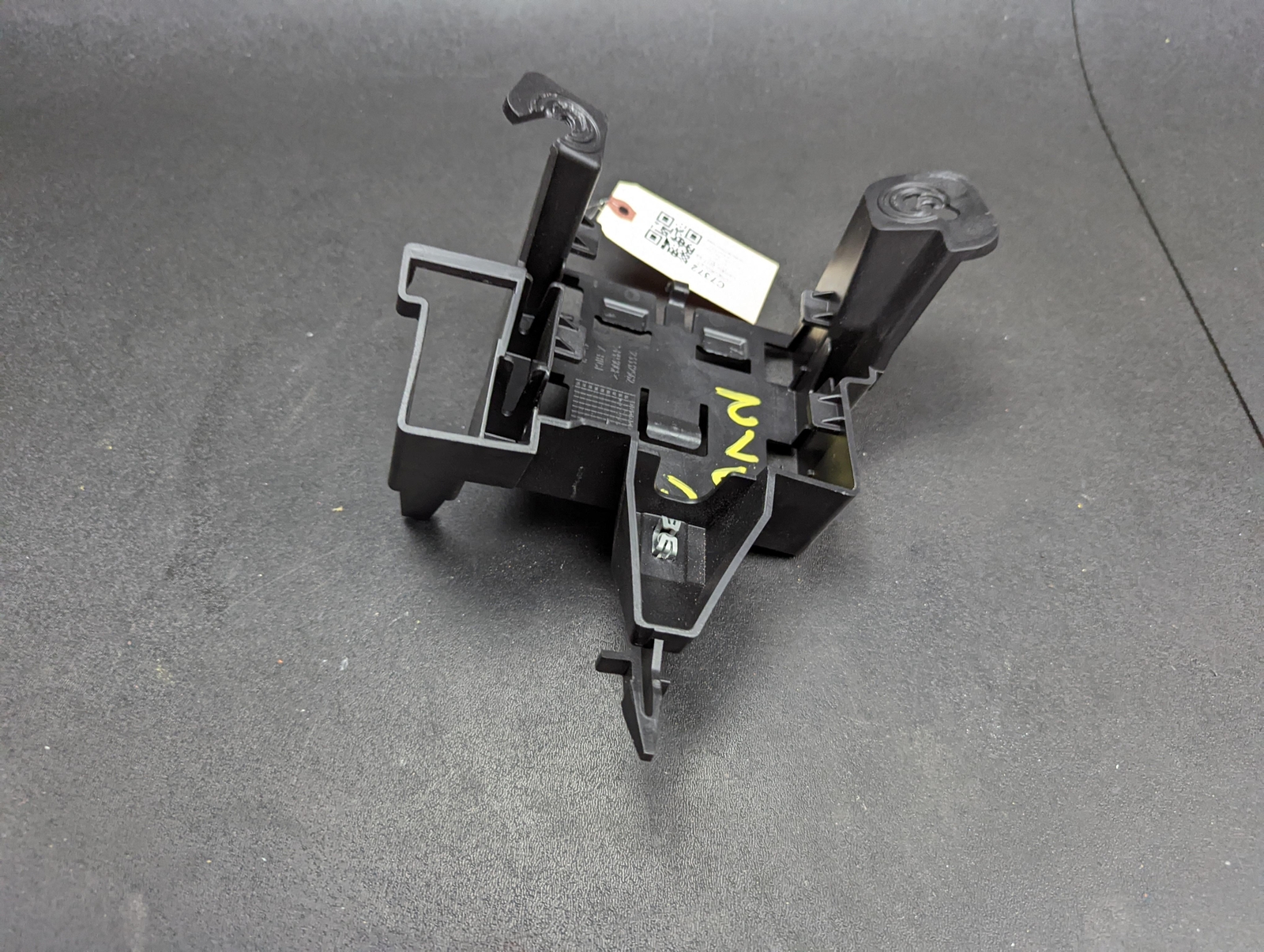 Keyless Entry Control Module Bracket 2017 Chevrolet Camaro 