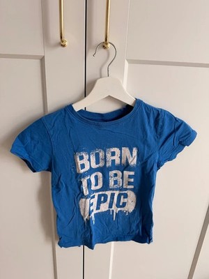 Primark Jungen T-Shirt in Blau mit Print Gr. 116/122