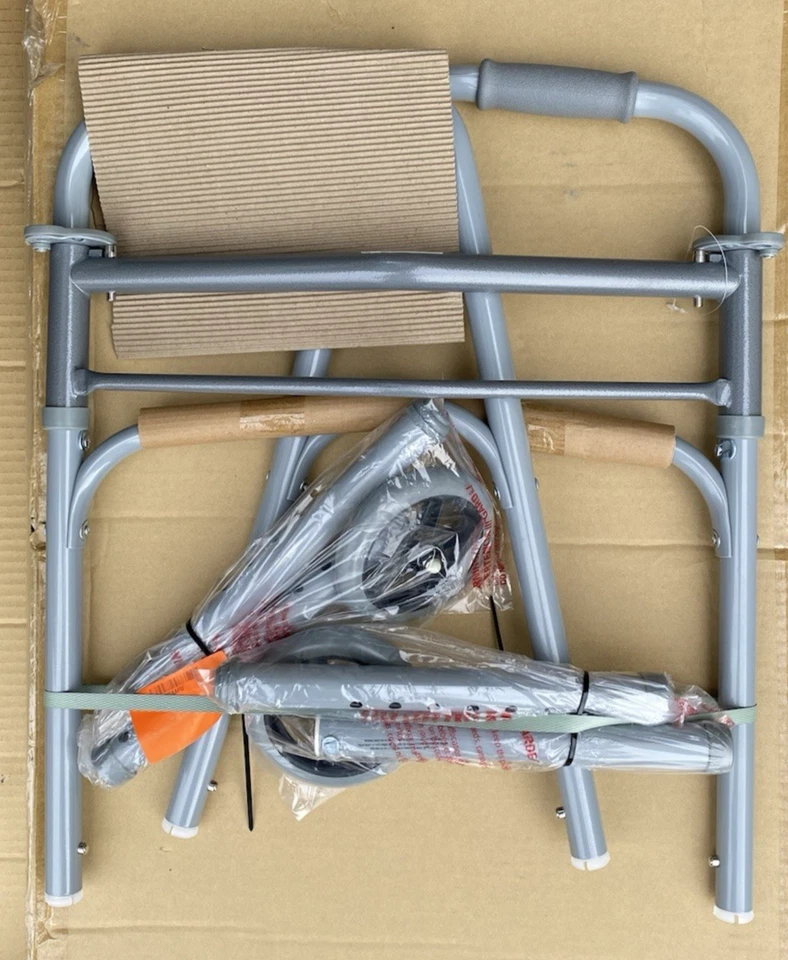 Andador Plegable Medline 2 Botones con Rueda de 5" Por Medline Gris Foto 3 de 4