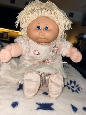 Vintage 1980s Cabbage Patch Kids Doll Blonde Yarn Hair Blue Eyes Lace Dress Xavi