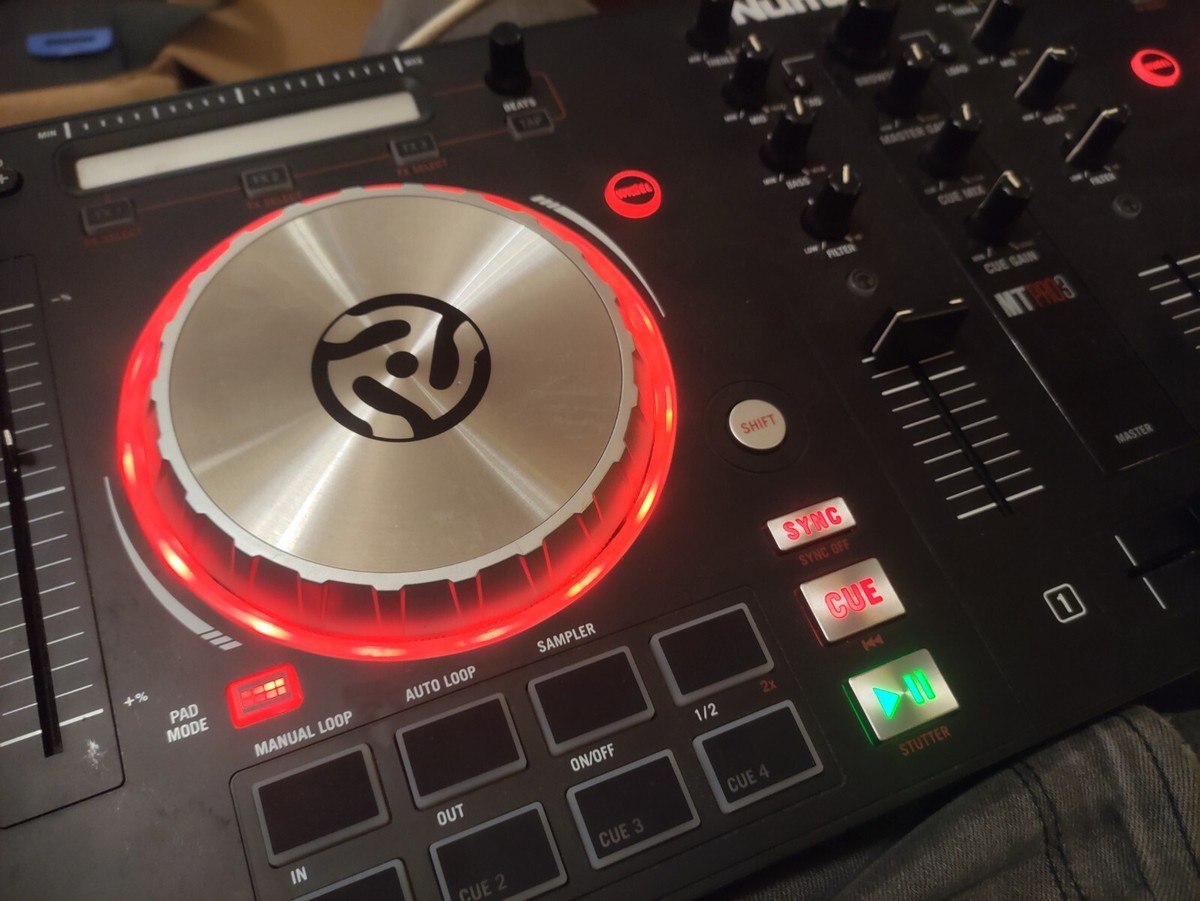 Numark Serato Mixtrack pro3 DJコントローラー Numark Mixtrack Pro 3