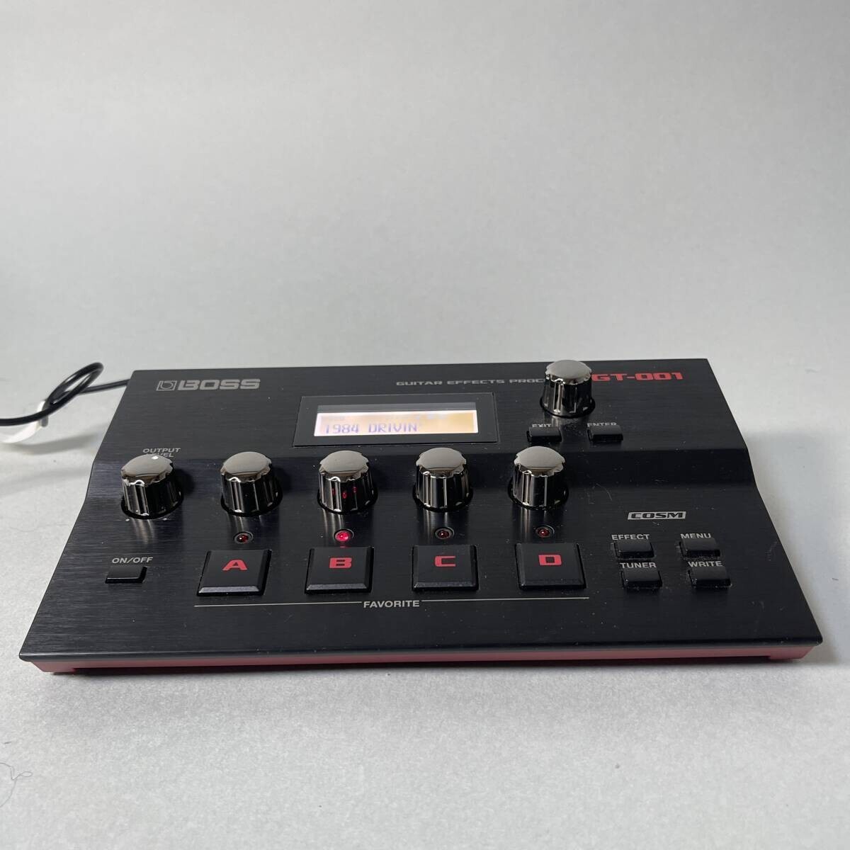 BOSS GT-001 Guitar Effects Processor Multi Effect Pedal Used