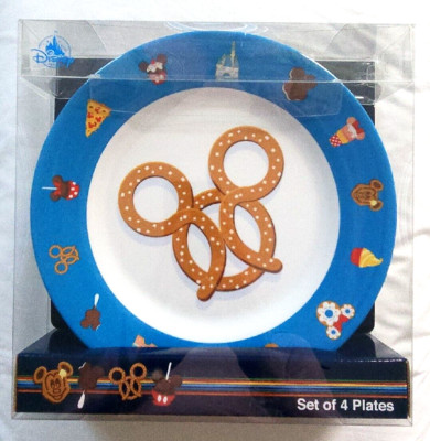 New Disney Parks Food Icons Mickey Friends 9'' Plate Set of 4 New with Box Snacks
