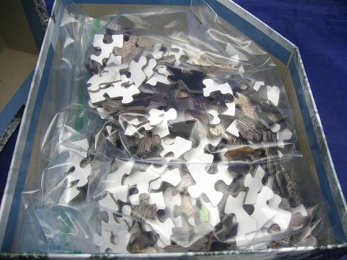 "YO SOY LOBO" 300 PIEZAS ROMPECABEZAS EN FORMA DE CABEZA POR MADD CAP PUZZLES - 14" POR 19" - Imagen 5 de 7