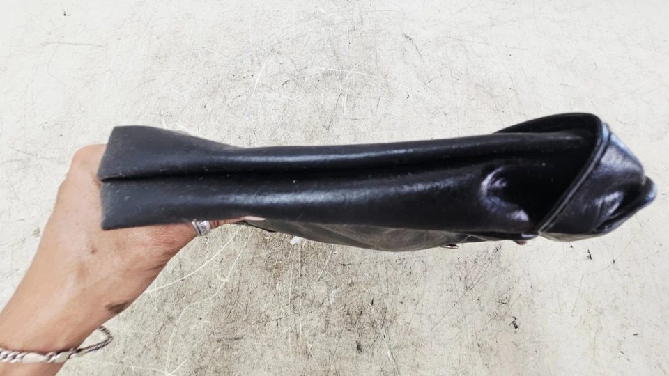 1995 HONDA GOLDWING GL1500 Markland Backrest Storage Pouch Bag - Image 4 of 4