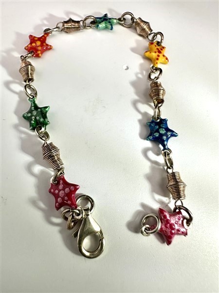UNUSUAL BOUNCING SPRINGS 3-D ENAMEL MULTI-COLOR STARFISH BRACELET