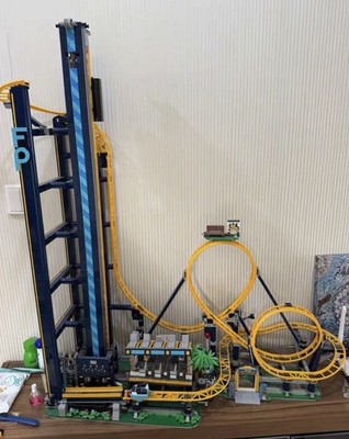 LEGO Icons: Loop Coaster (10303) 99.99% Complete w/Instructions