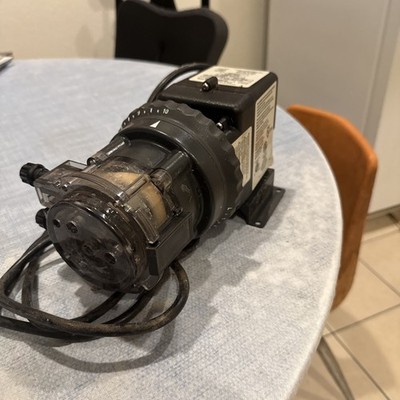 STENNER PUMP COMPANY 85MHP40 MATERING DOSING PUMP 100PSI/6.9BAR 120V/AC