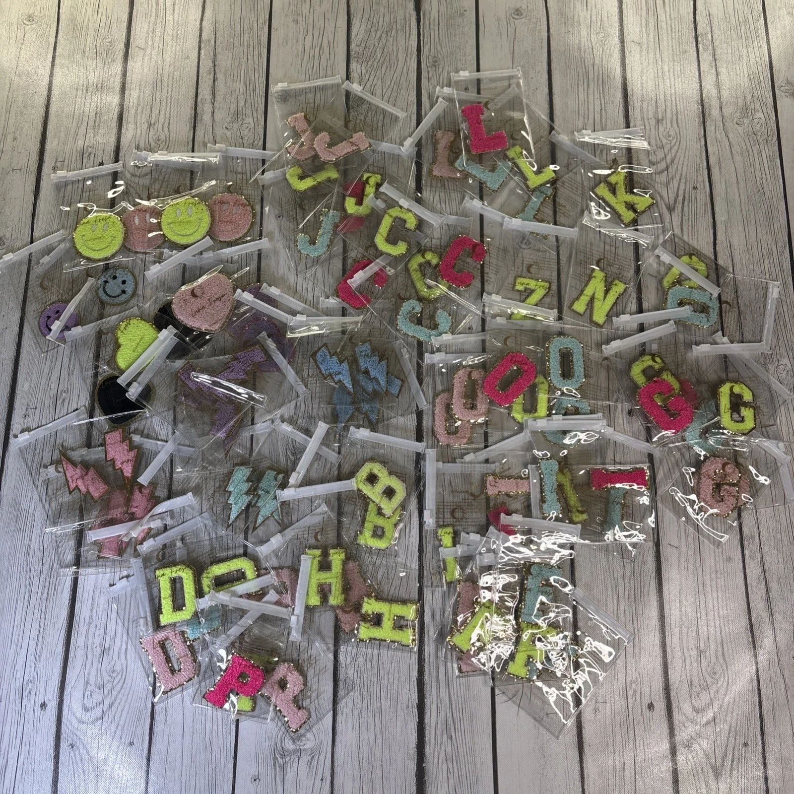 PATCHES!!!! LUNA FRESA ASSORTED LOT OF 141 Iron on - Sew on Patches NEW.