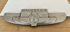 1937 Pontiac Silver Streak Deluxe Chrome Trunk Emblem Iconic 6 2 Stud Mounts 1937 Pontiac Silver Streak Deluxe Chrome Trunk Emblem Iconic 6 2 Stud Mounts