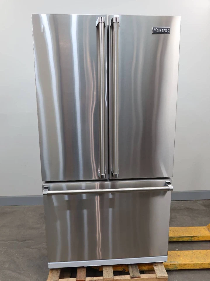 Refrigerador de puerta francesa Viking serie 3 36" 22,1 pies cúbicos profundidad de mostrador RVRF3361SS Foto 2 de 4