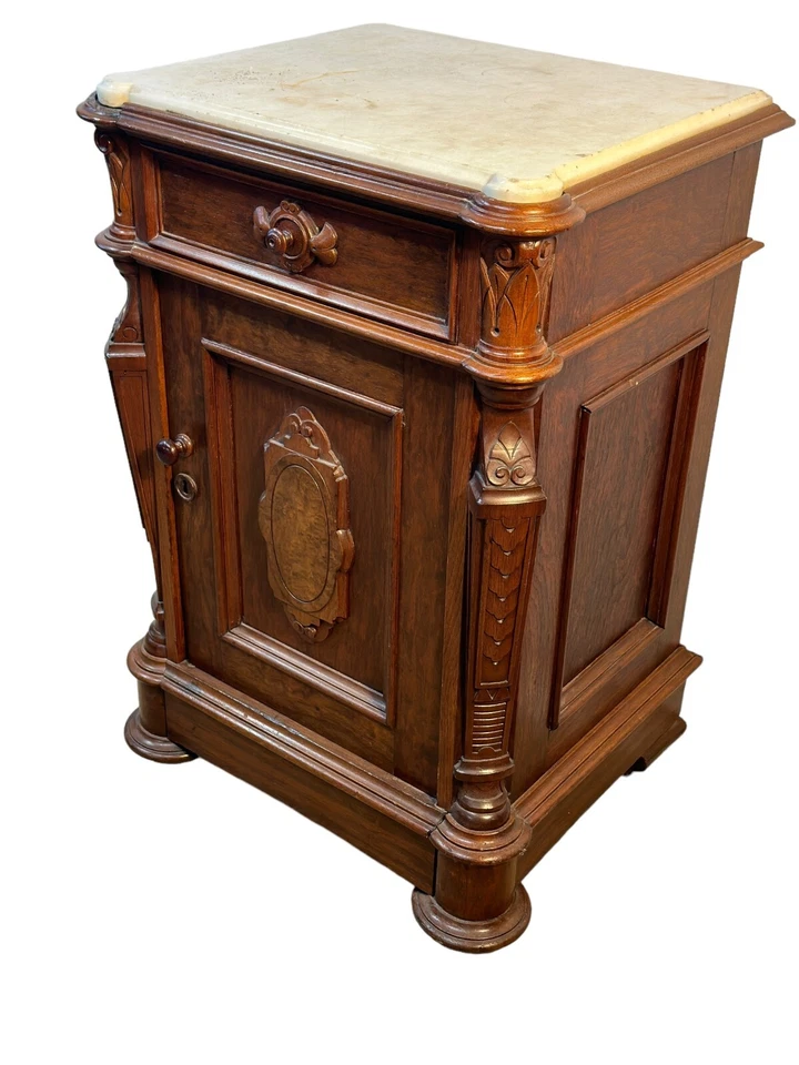 Antigua mesa de noche victoriana de nogal con pedestal de mármol 1860 1/2 cómoda Foto 2 de 4