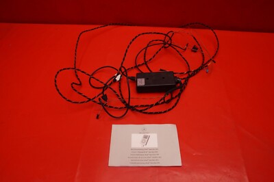 Mercedes W164 W211 W251 M-E-R-Klasse B67824232 I-Pod Interface Steuergerät SET/5