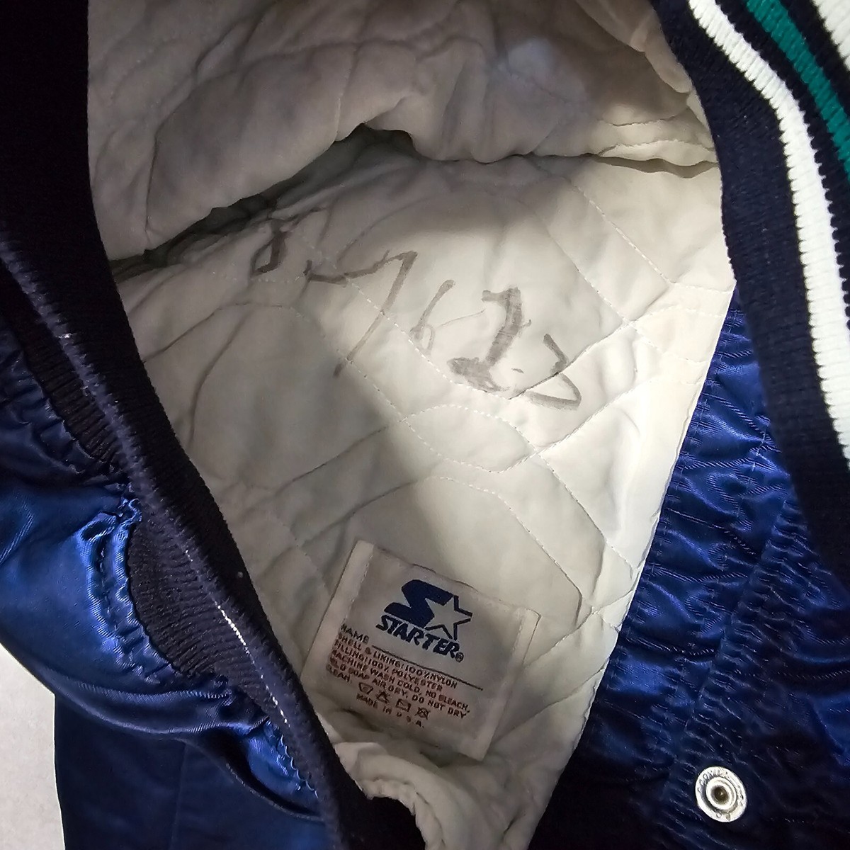 Rare Vintage 90's Starter Seattle Mariners Back Logo Satin Rare Vintage 90's Starter Seattle Mariners Back Logo Satin