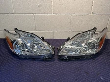 12-15 Toyota Prius Headlight Lamp  Assembly Pair Left & Right Hand Side