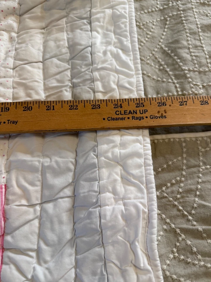 Almohada cuadrada de algodón acolchada Pottery Barn Kids 23x26 leer Foto 4 de 4