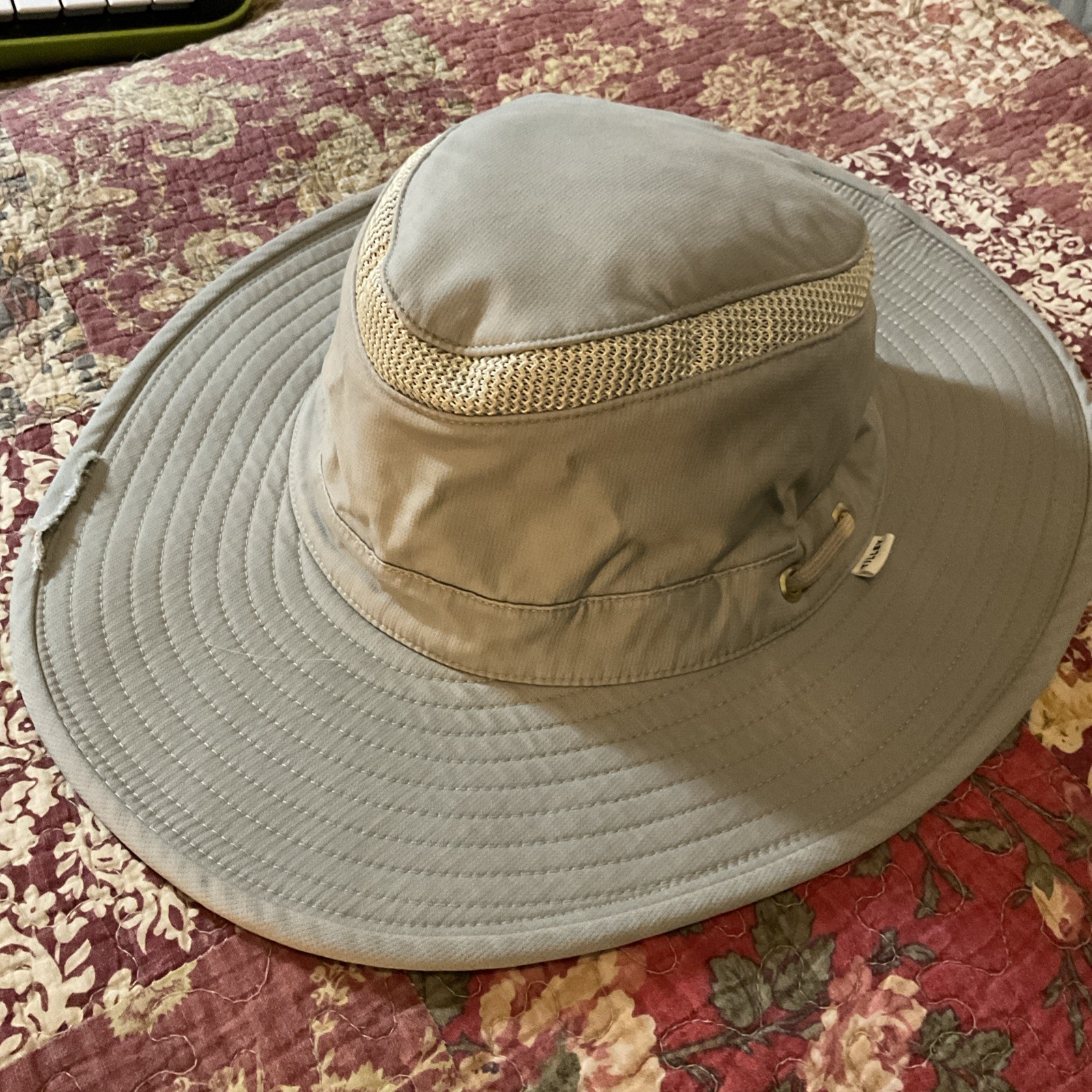 The Airflo Tilley Hiking Hat 7 5/8 Size Xl  Sun Fishing Outd