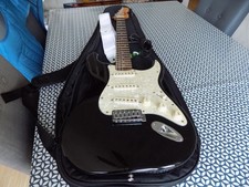 Fender squier stratocaster guitar with gigbag, strap +