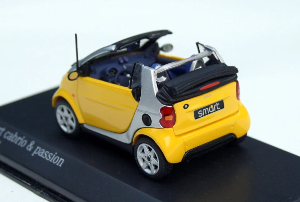 Smart Fortwo Cabriolet Bj. 2003-2007, gelb, Minichamps-Modell im M. 1:43, OVP - Bild 2 von 4