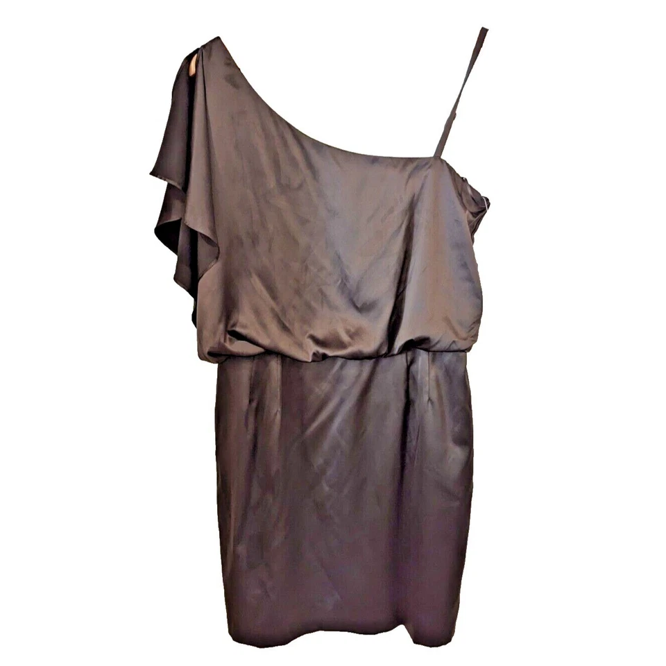 Mini Vestido Un Hombro Fiesta Cóctel Marrón Detalle Volantes Moderno MOTB Foto 2 de 4