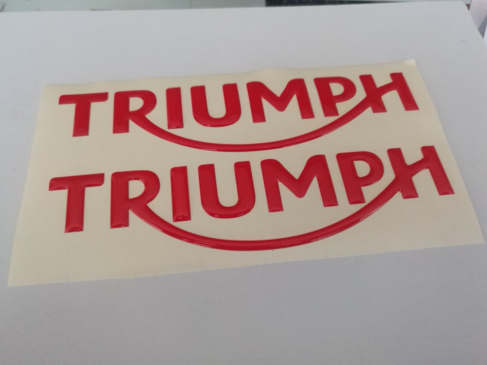 Autocollant Résine Personnager 3D Inscription Réservoir Triumph 14 CM