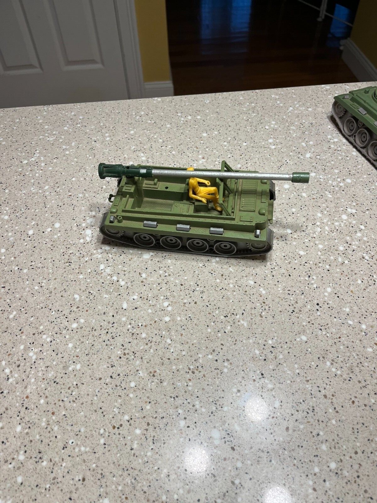 Picture 3 of 6